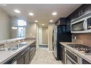 Photo #1: 20623946 Listing