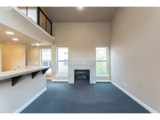 Photo #2: 20623946 Listing