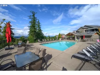 Photo #5: 20624172 Listing 