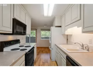 Photo #1: 20625866 Listing