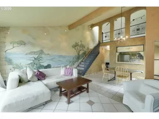 Photo #4: 20625969 Listing 