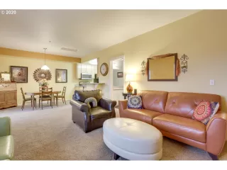 Photo #6: 20626486 Listing