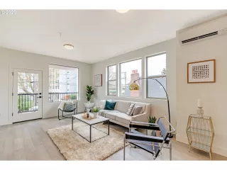 Photo #3: 20626585 Listing