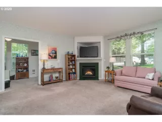 Photo #3: 20626740 Listing 