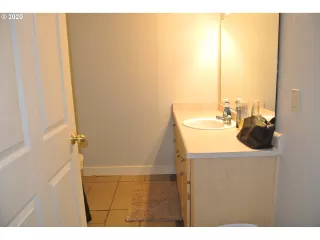 Photo #2: 20628857 Listing