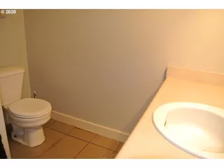 Photo #3: 20628857 Listing