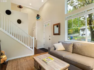 Photo #2: 20630766 Listing 