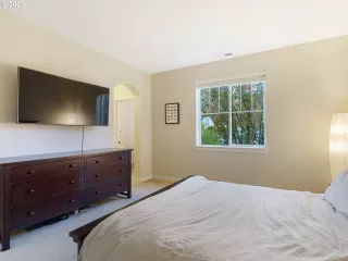 Photo #4: 20630766 Listing 