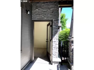 Photo #4: 20631116 Listing 