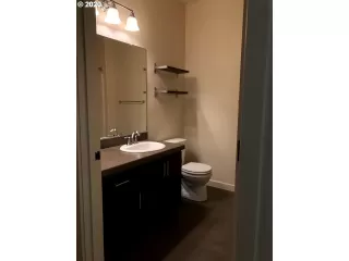 Photo #5: 20631116 Listing 