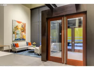 Photo #1: 20631961 Listing