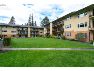 Photo #6: 20633171 Listing