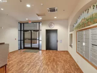 Photo #2: 20633212 Listing