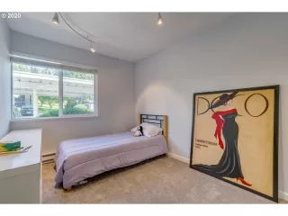 Photo #2: 20633309 Listing 