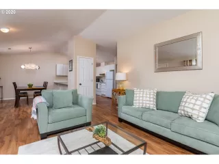 Photo #1: 20633966 Listing