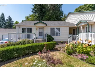 Photo #3: 20633966 Listing