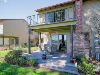 Photo #1: 20635049 Listing 