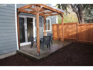 Photo #1: 20636666 Listing