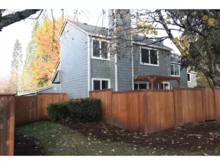 Photo #4: 20636666 Listing