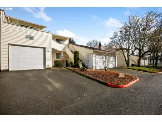 Photo #1: 20637726 Listing