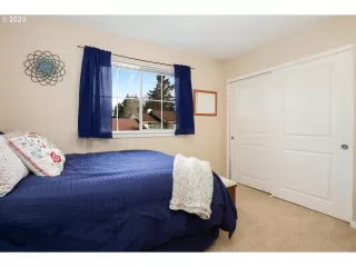 Photo #6: 20637726 Listing