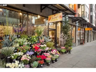 Photo #4: 20640355 Listing