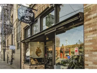 Photo #6: 20640924 Listing 