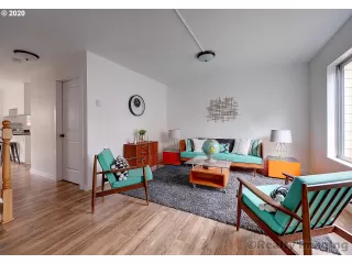 Photo #2: 20640931 Listing