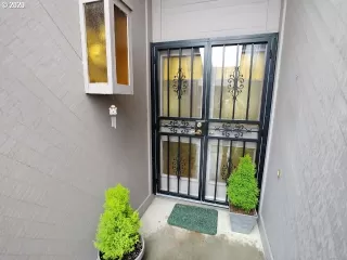 More Details about MLS # 20641050 : 4322 NE 125TH PL