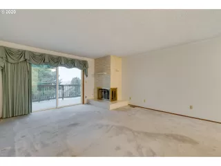 Photo #1: 20642906 Listing