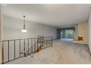 Photo #2: 20642906 Listing