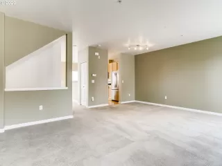 Photo #5: 20643545 Listing 