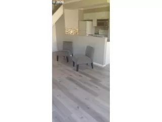 Photo #4: 20643563 Listing