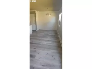 Photo #6: 20643563 Listing