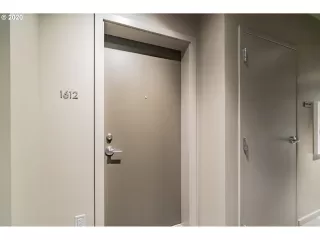 Photo #2: 20645390 Listing 