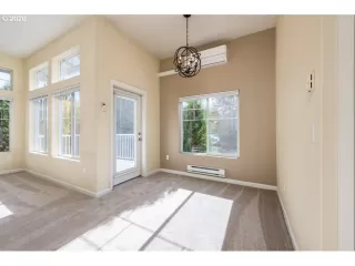 Photo #1: 20645645 Listing