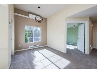 Photo #2: 20645645 Listing