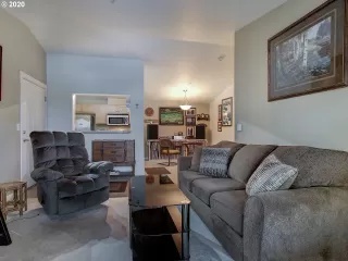 Photo #3: 20646850 Listing