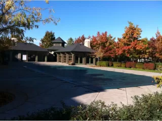 Photo #4: 20646930 Listing