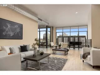 Photo #5: 20647443 Listing 