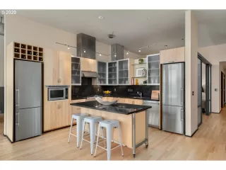 Photo #6: 20647443 Listing 