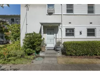 Photo #3: 20648000 Listing