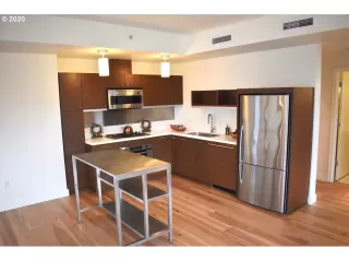 Photo #3: 20648703 Listing 