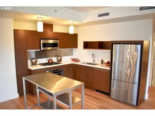 Photo #4: 20648703 Listing 
