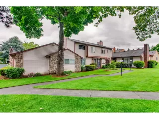 Photo #3: 20649002 Listing