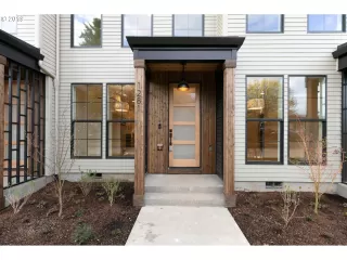 Photo #3: 20649096 Listing