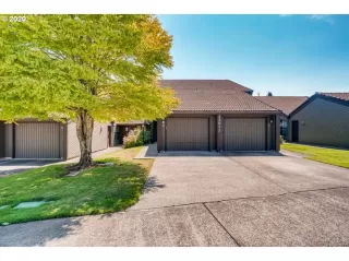 Photo #1: 20649726 Listing