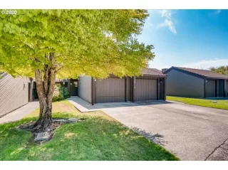 Photo #2: 20649726 Listing