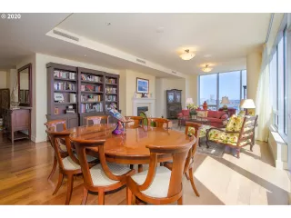 Photo #2: 20649730 Listing 