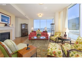 Photo #4: 20649730 Listing 